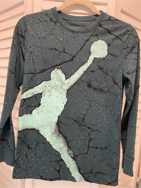 NIKE AIR JORDAN Boys “Jumpman Longsleeve T-shirt” Size L (12-13yr) Mint/Gray EUC